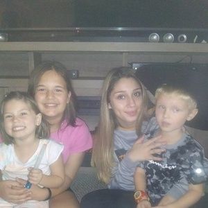 Meet your Posher, Faye